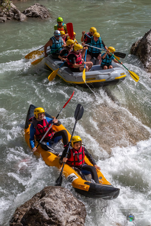 photo cano raft air boat canoe verdon